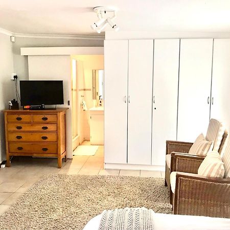 10Vdw Self Catering Apartments Дърбанвил Екстериор снимка