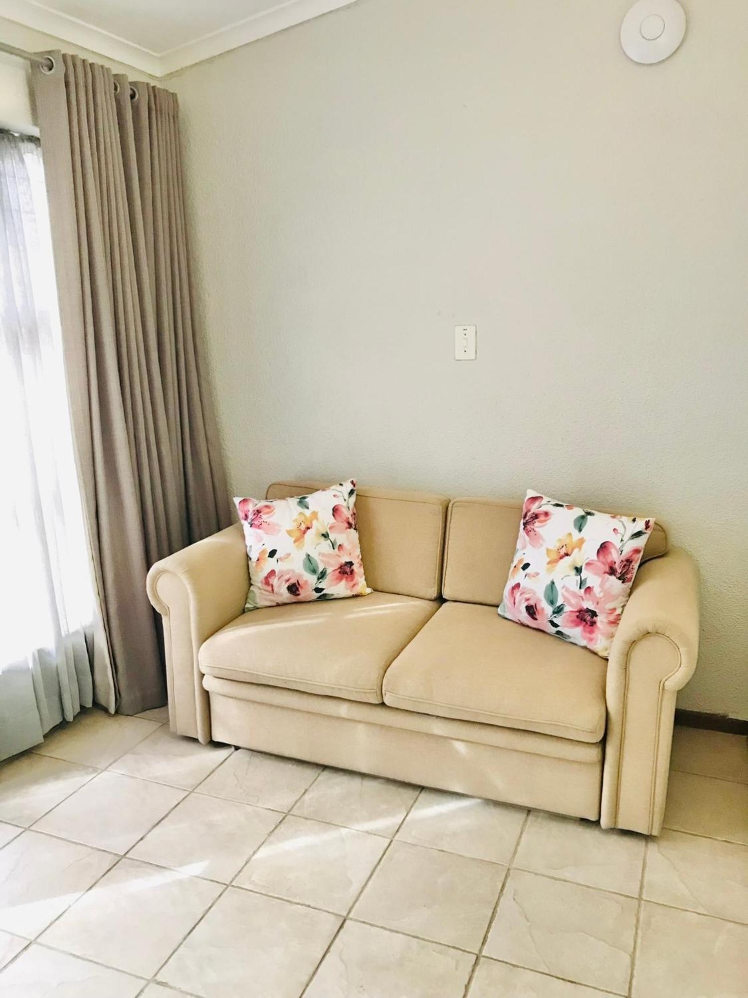 10Vdw Self Catering Apartments Дърбанвил Екстериор снимка